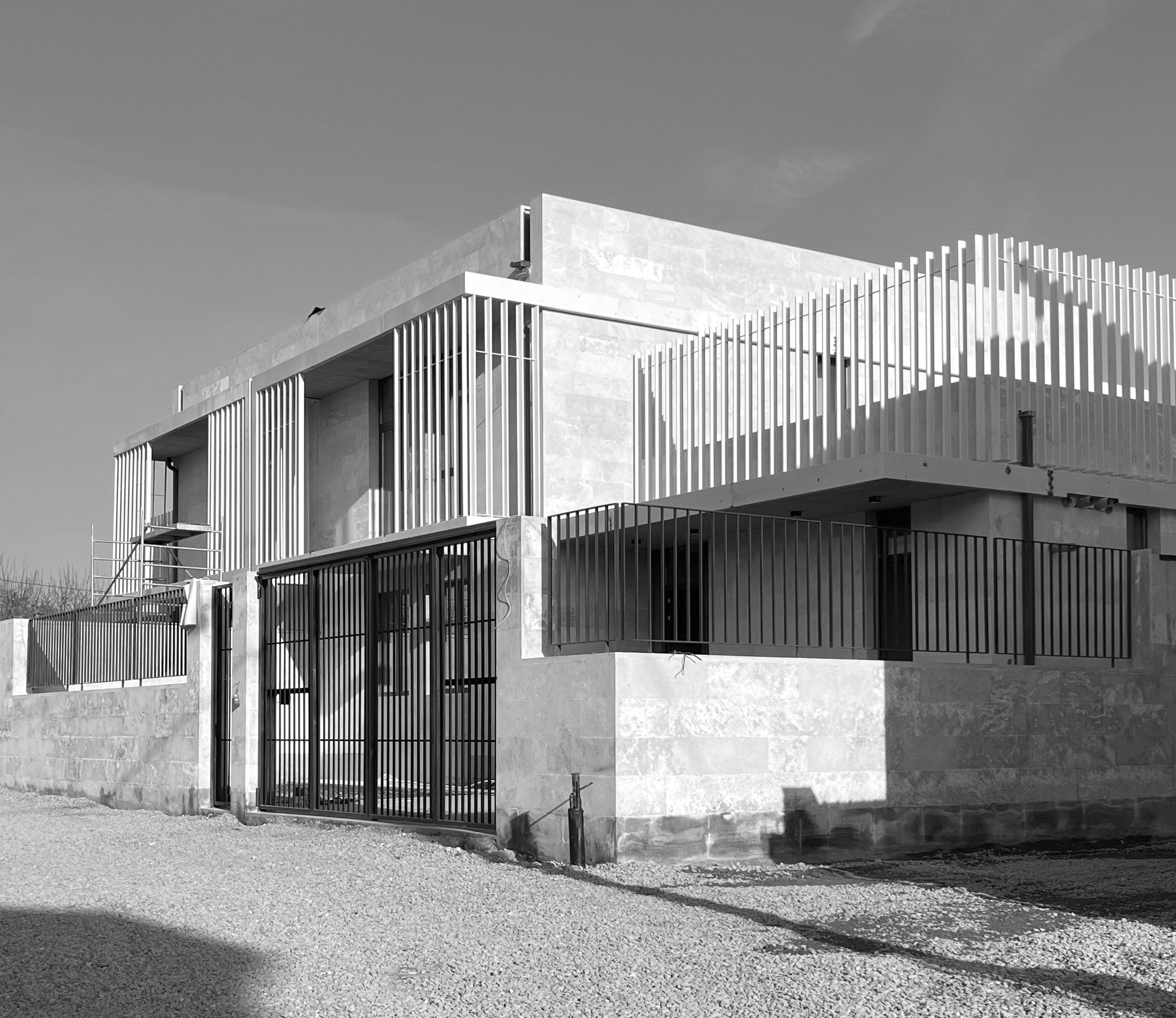 Mirrored houses in Kanaker alternate view